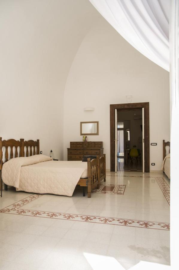 Palazzo Italia Apartments Bari Exterior photo