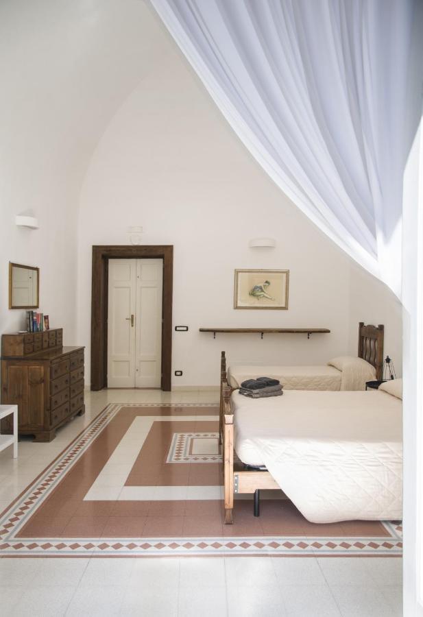 Palazzo Italia Apartments Bari Exterior photo