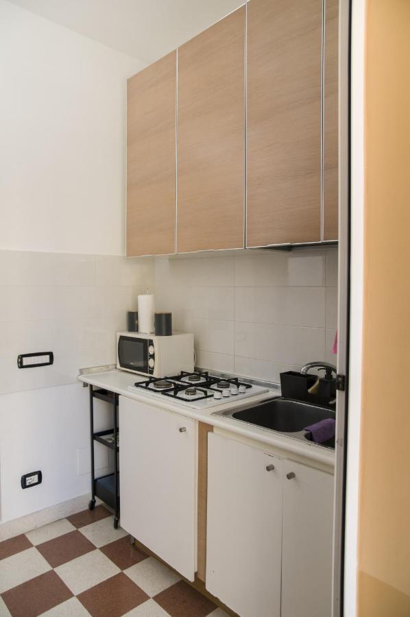 Palazzo Italia Apartments Bari Exterior photo